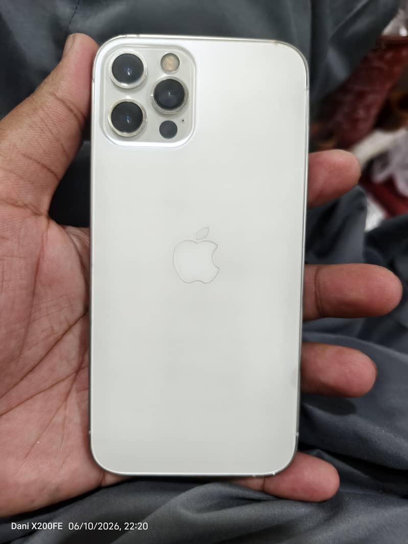 Apple iPhone 12 Pro 1