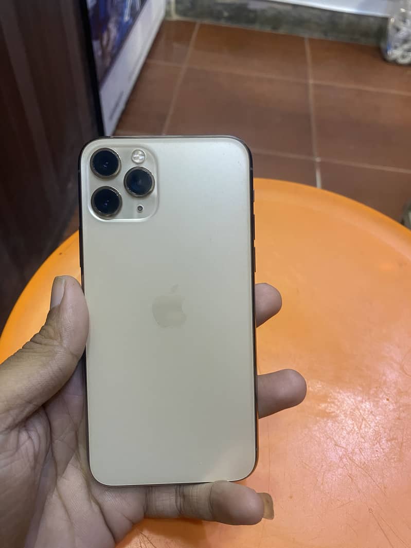 Apple iPhone 11 Pro 1