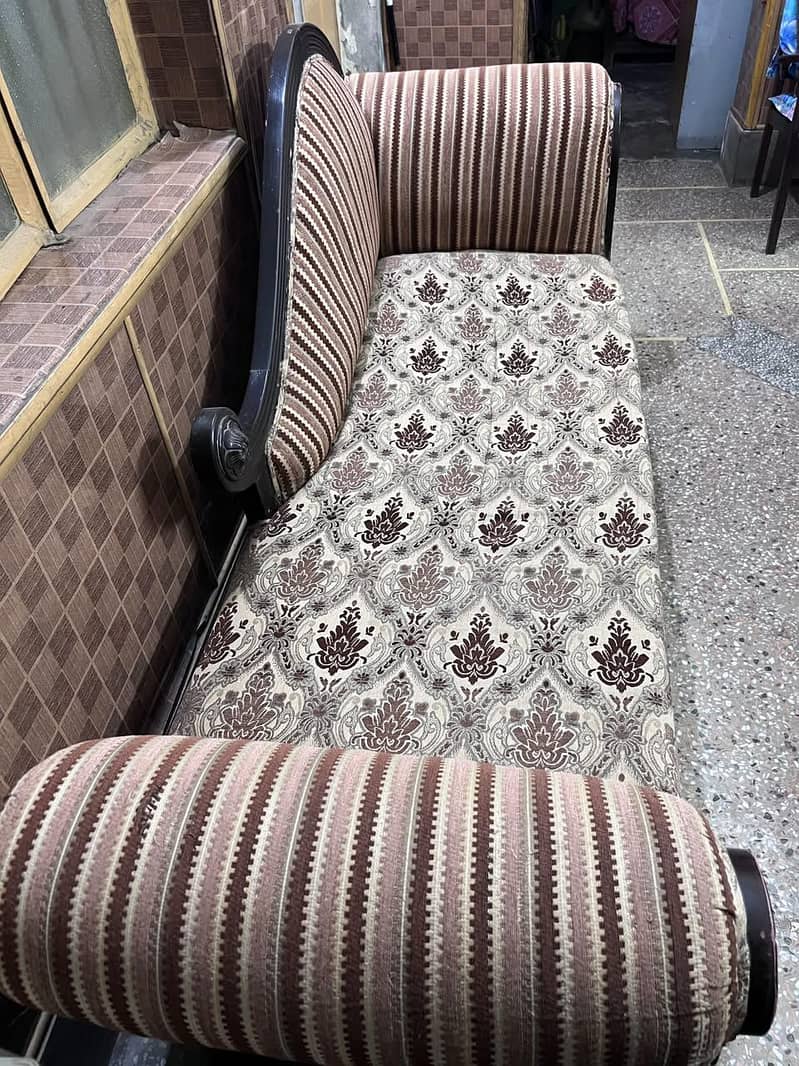 Dewan (Sofa)Urgent Sale 1