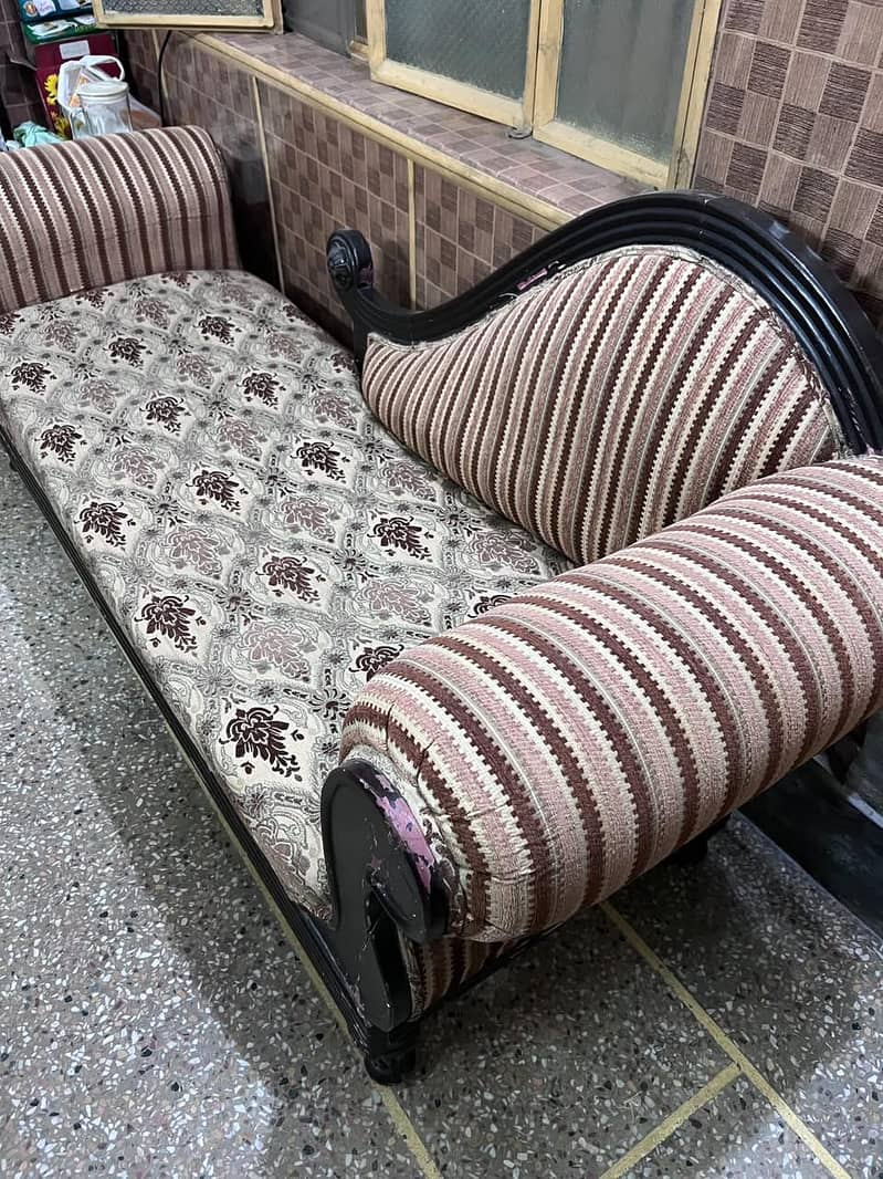 Dewan (Sofa)Urgent Sale 5