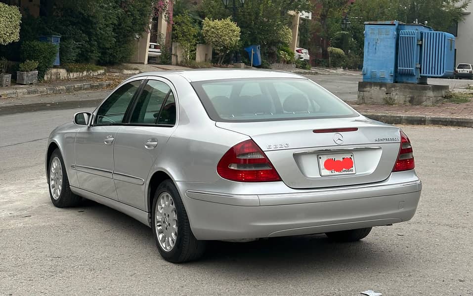 Mercedes E Class 2004 4