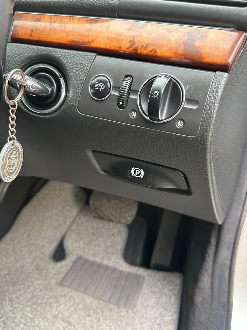 Mercedes E Class 2004 9