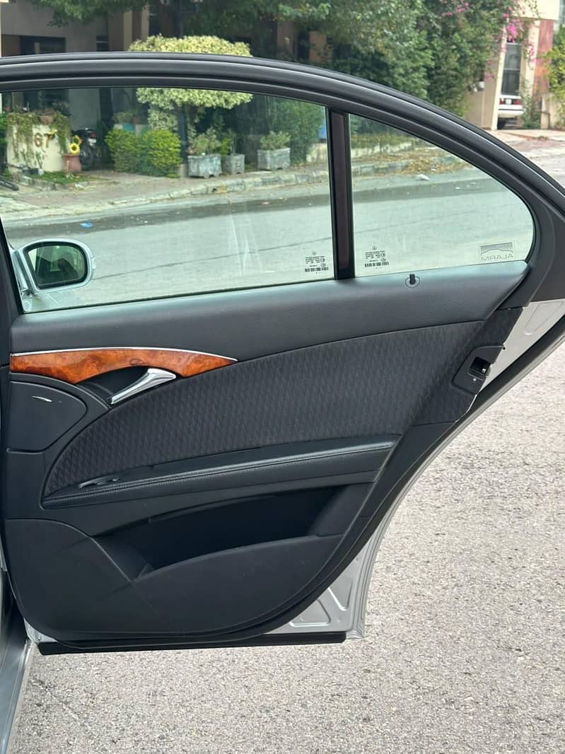 Mercedes E Class 2004 13