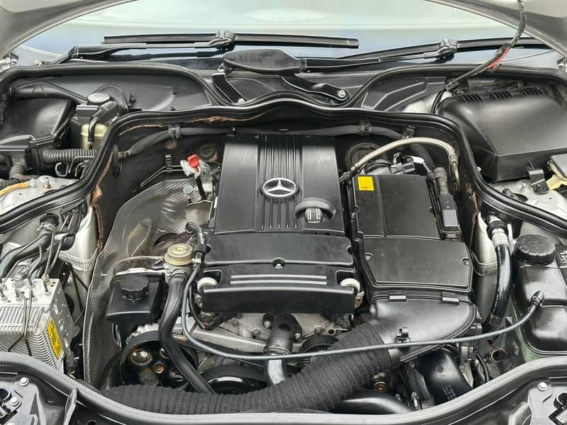 Mercedes E Class 2004 19