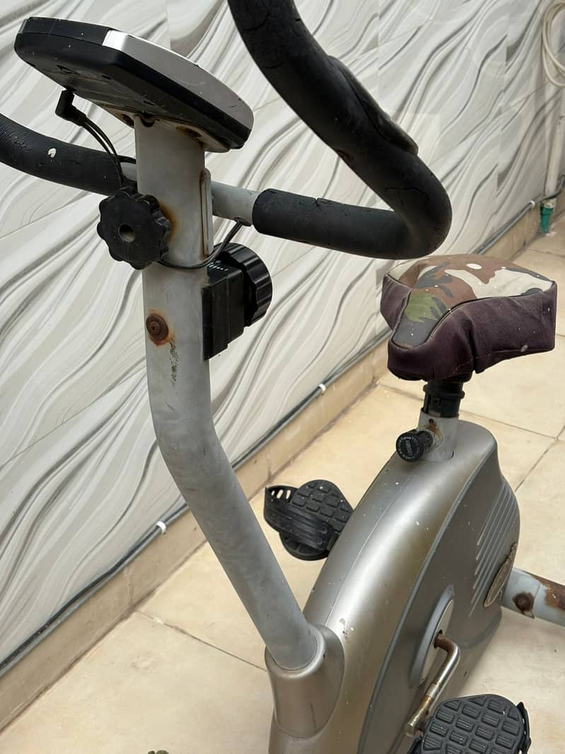Exercise Bikes / Gym Cycle 2