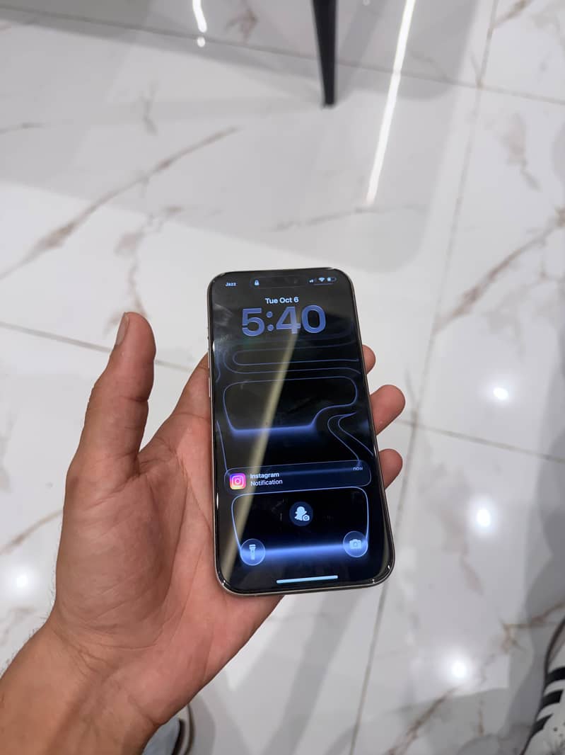 Apple iPhone 15 Pro 1