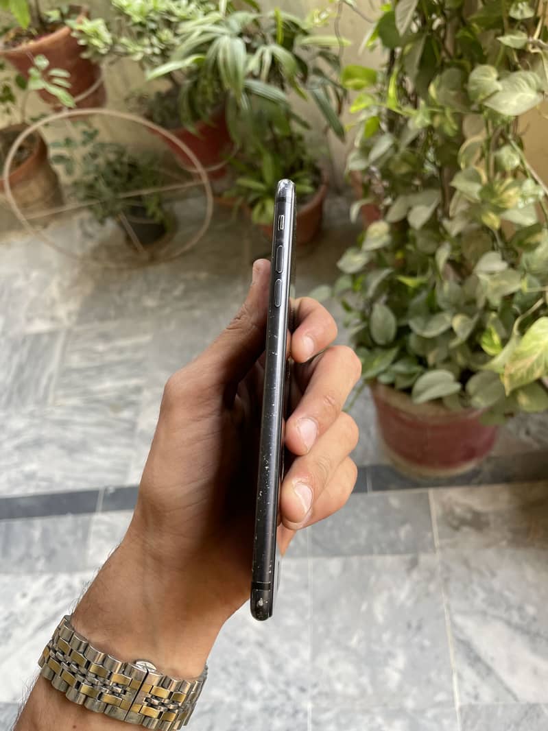 Apple iPhone 7 Plus 2