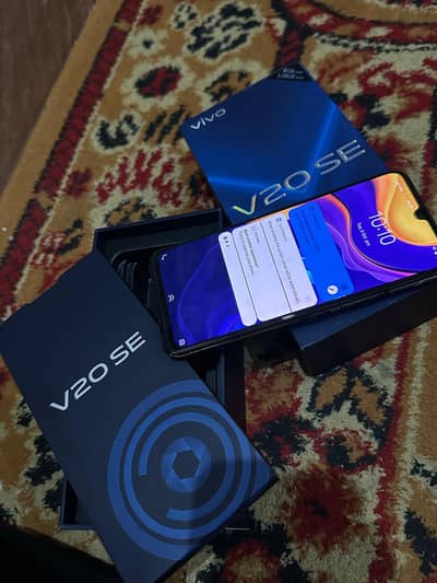 Vivo V20 SE