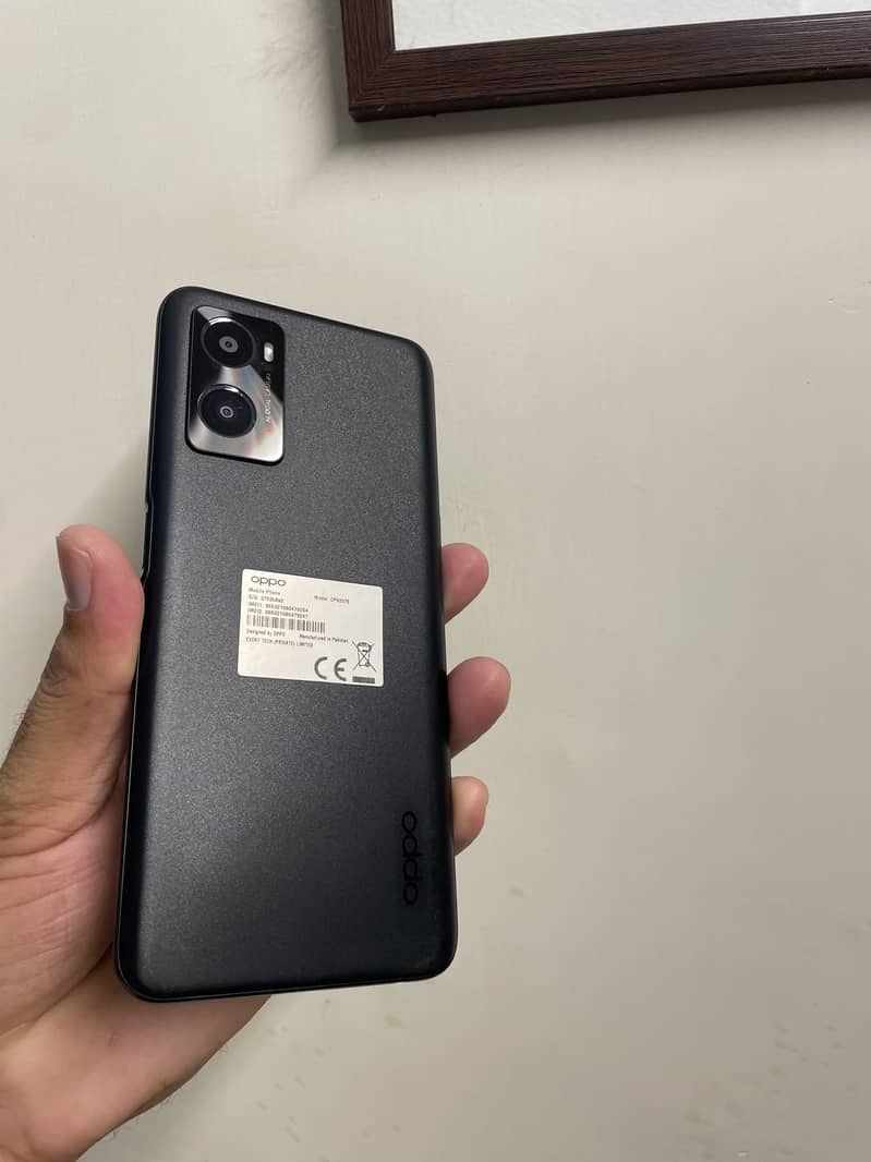 OPPO A76 12