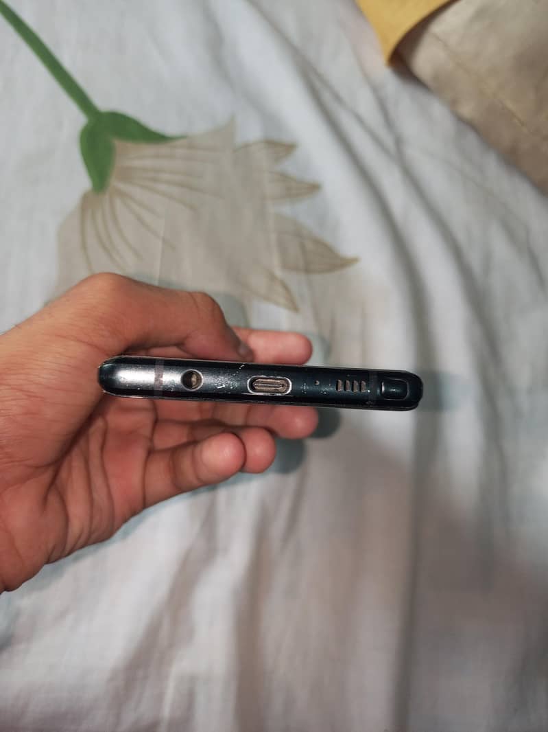 Samsung Mobile Note 9 3