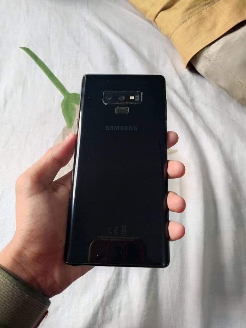 Samsung Mobile Note 9 4