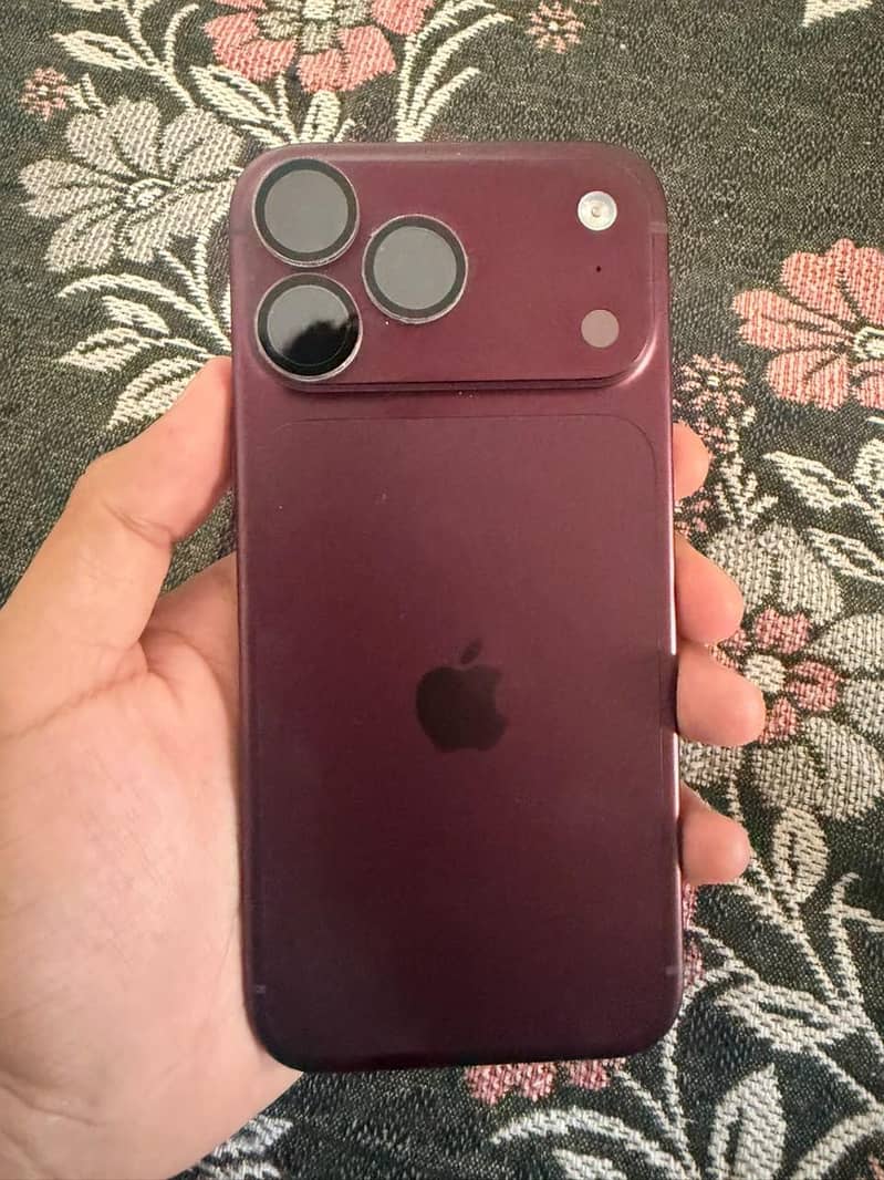 Apple iPhone 18 Pro Max 1