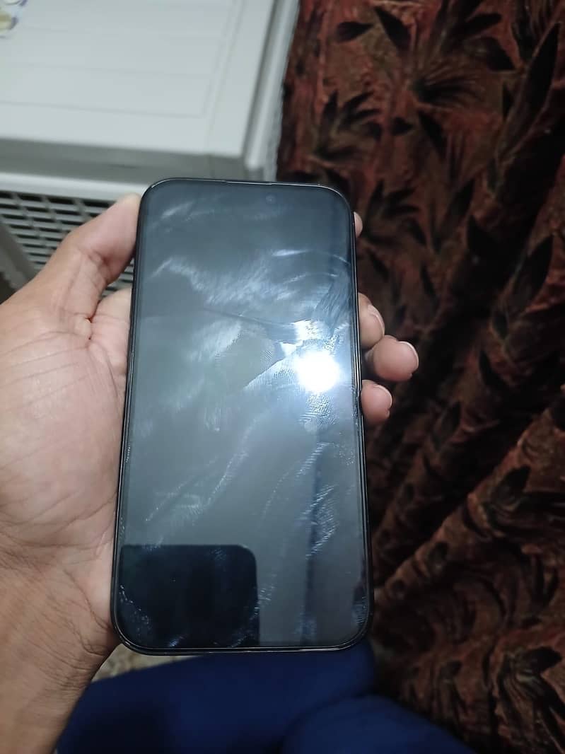 Apple iPhone 15 Pro 2
