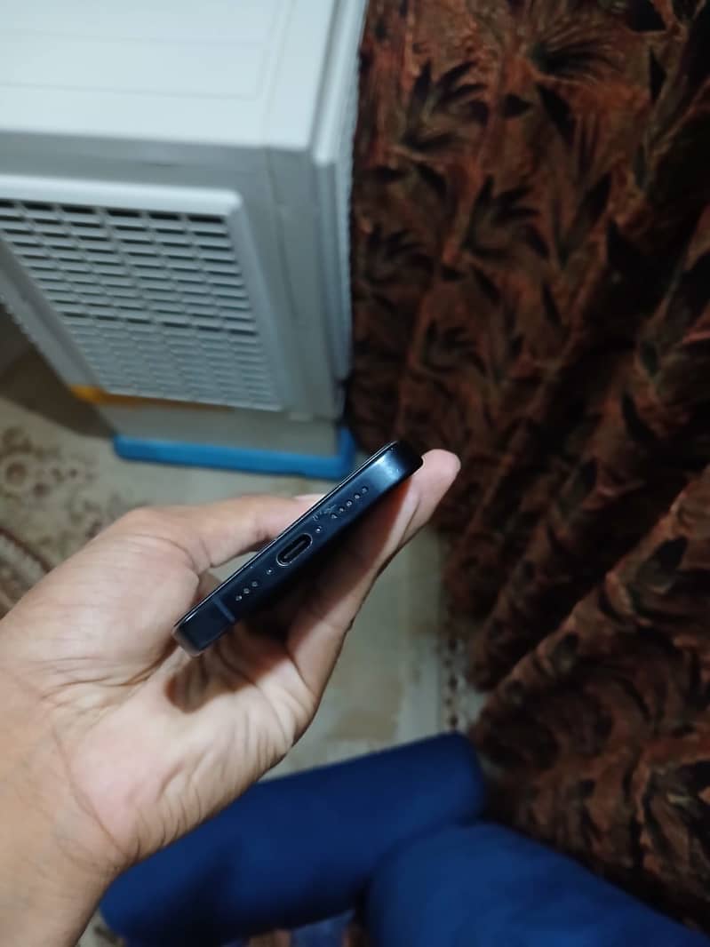 Apple iPhone 15 Pro 7