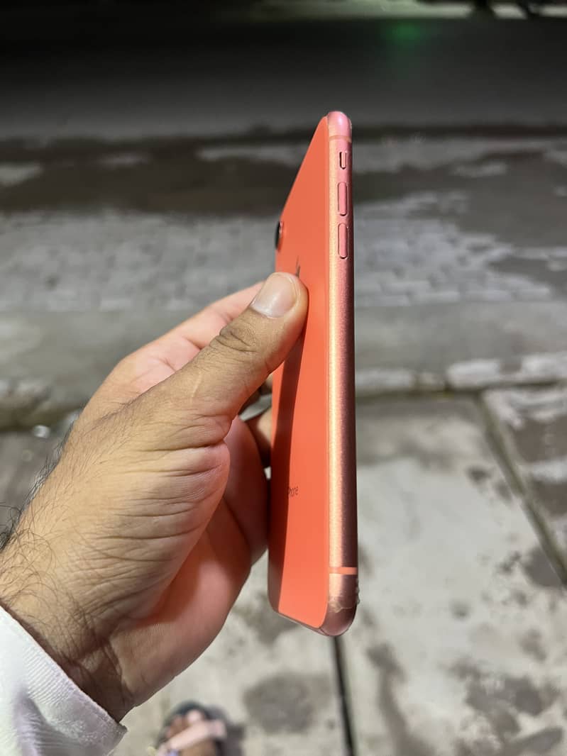 Apple iPhone XR 1