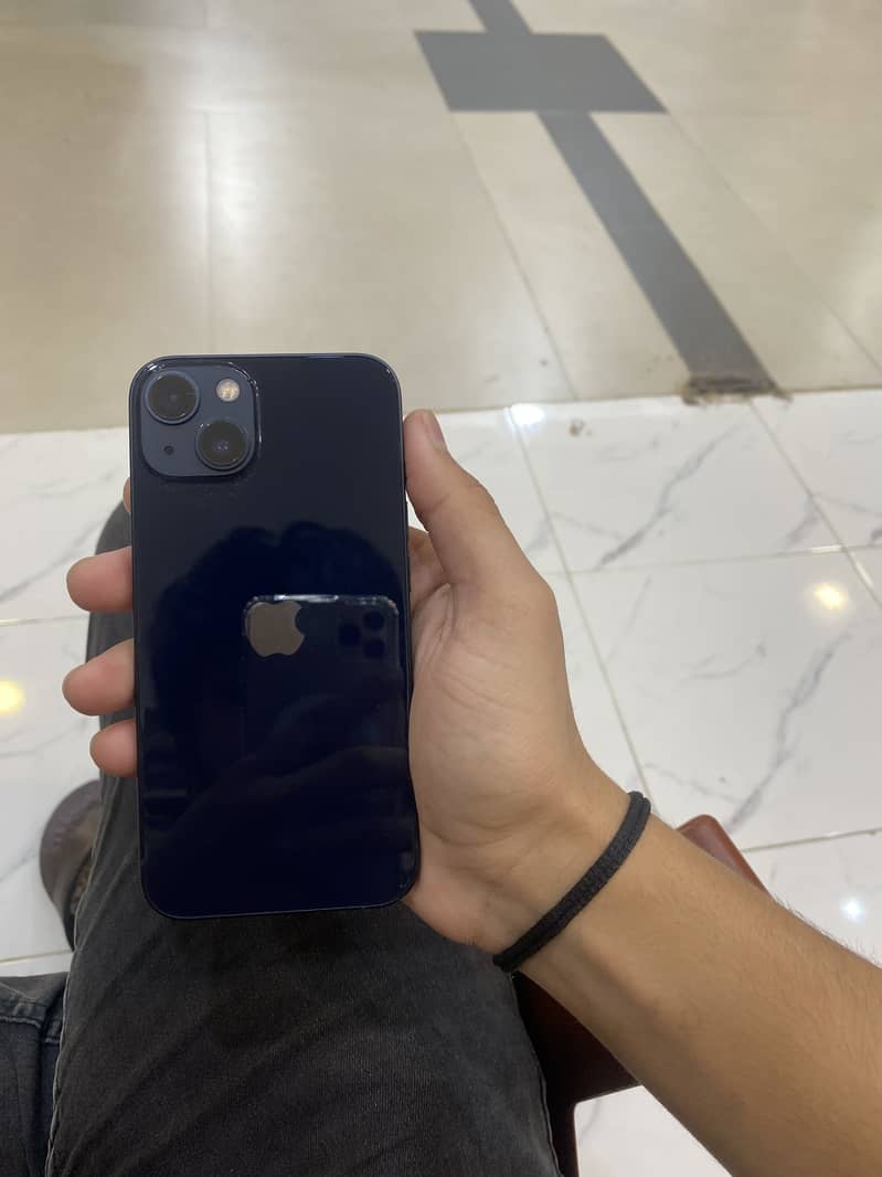 Apple iPhone 13 3