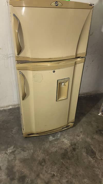 PEL REFRIGERATOR