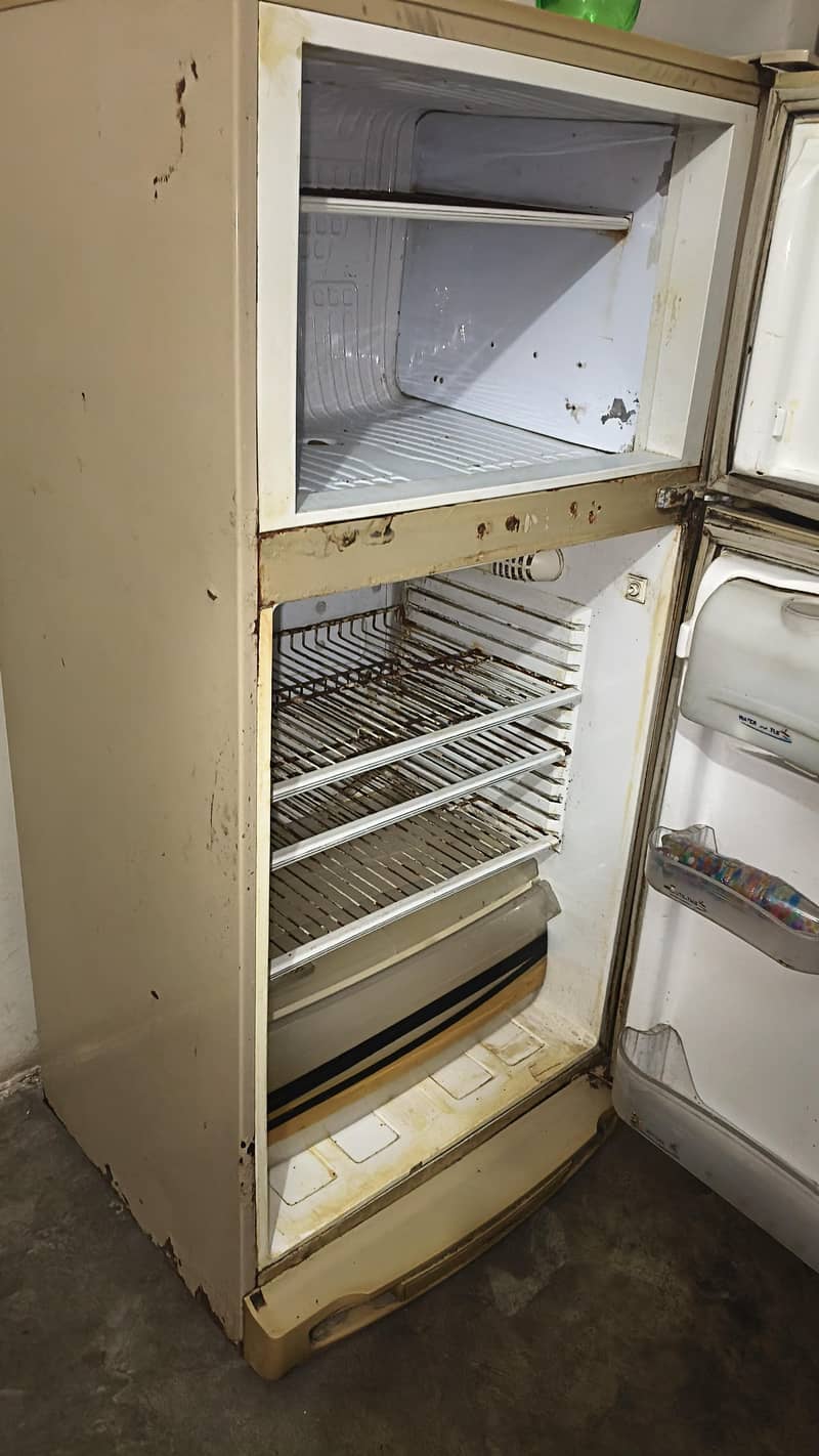 PEL REFRIGERATOR 3