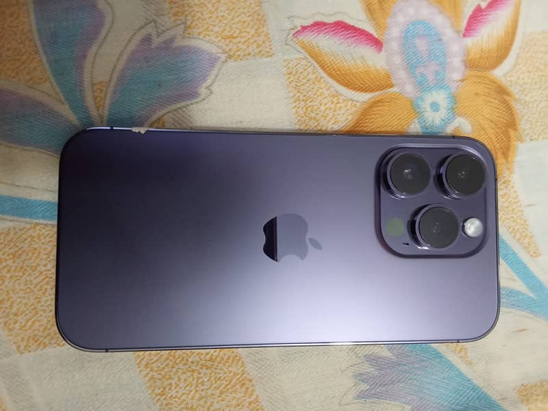 Apple iPhone 14 Pro 0