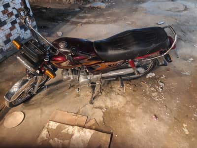 Honda cd 70.2025 model every thing origanl 1st owner bike
