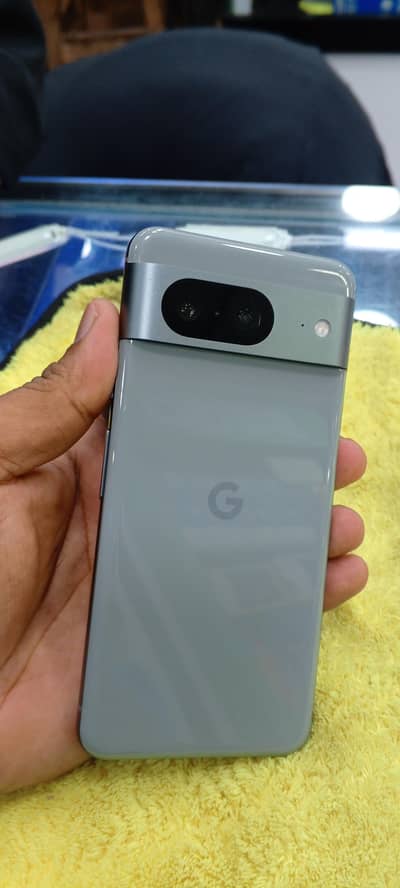 Google Pixel 8