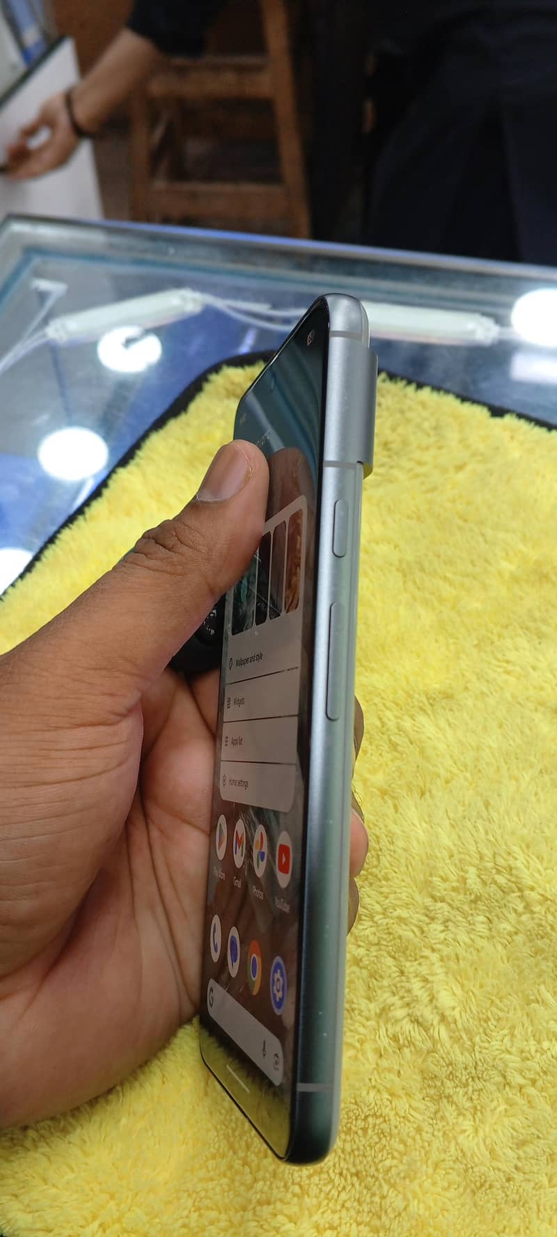 Google Pixel 8 3