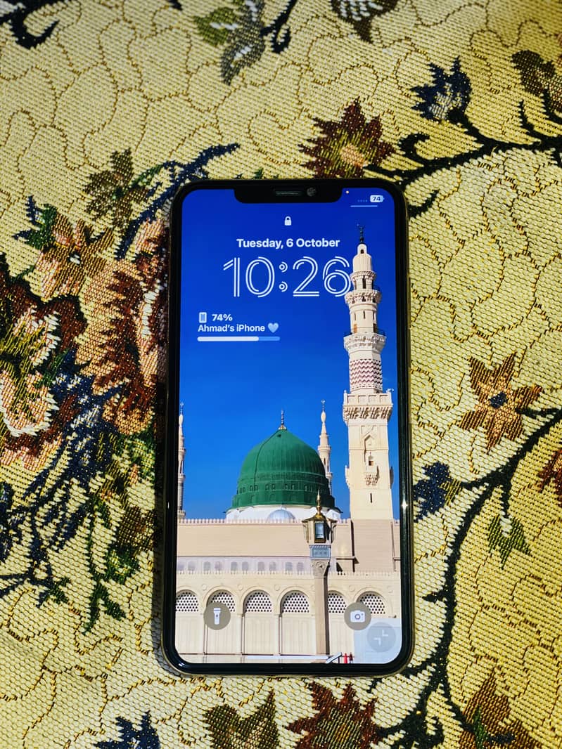 Apple iPhone XS Max 1