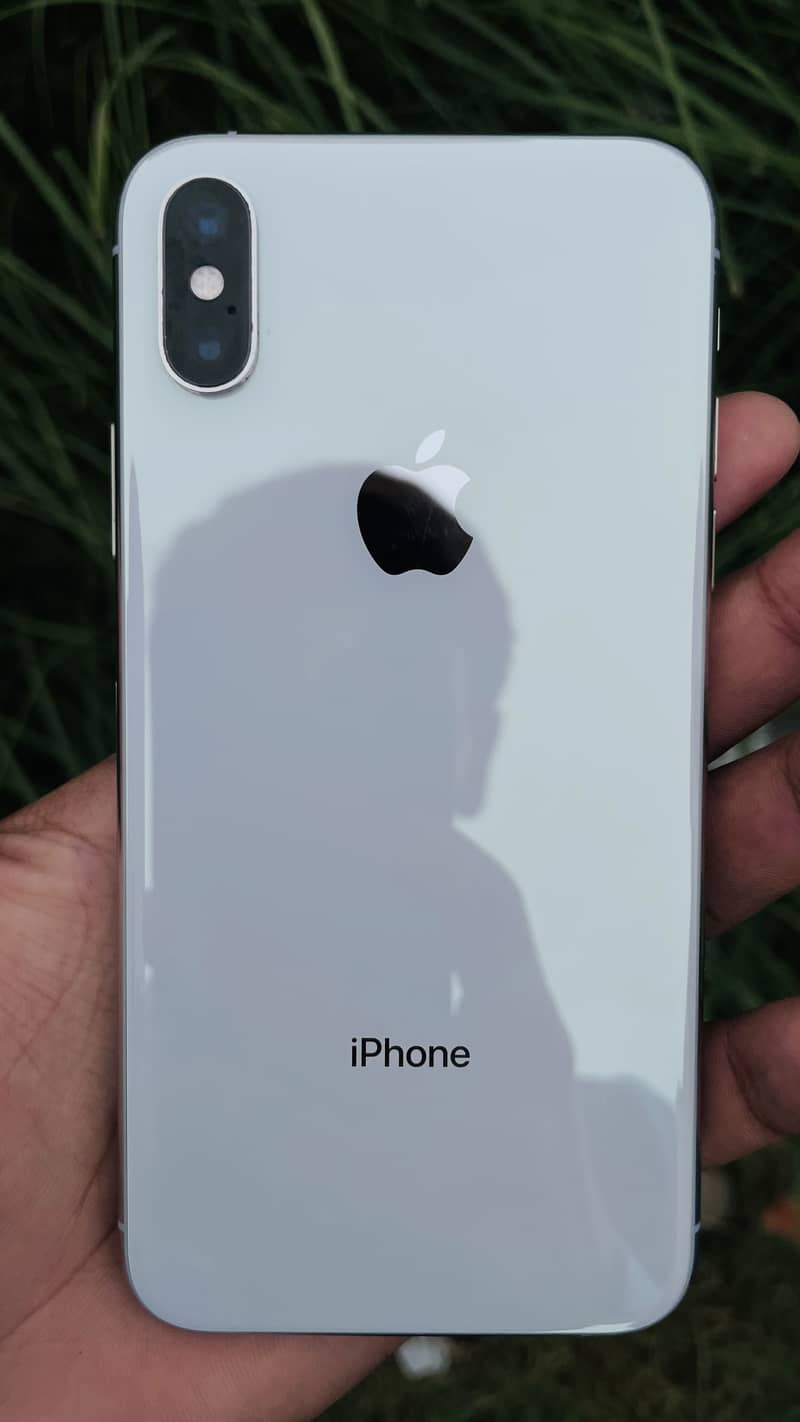 Apple iPhone XS 1