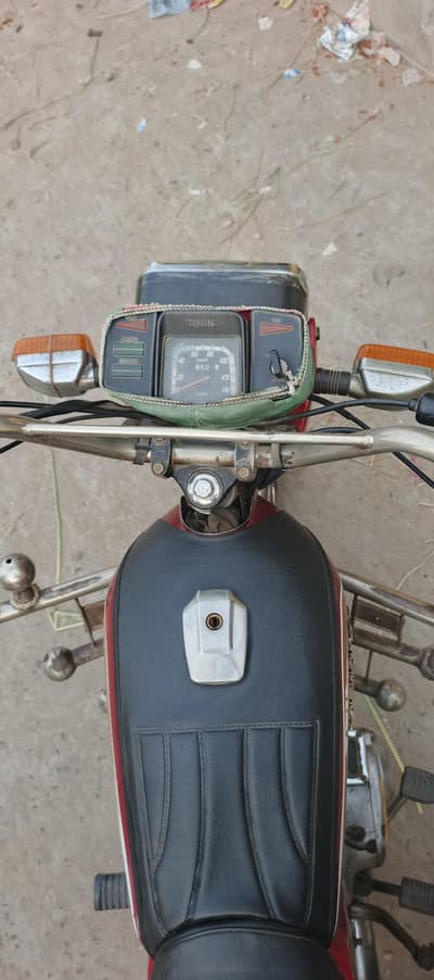 motorcycle bahut achi hai used main hai. /0/3/4/9/4/6/5/1/6/0/9