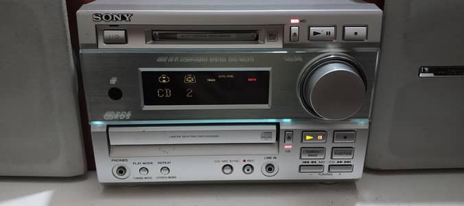 SONY amplifier with CD and MD player AND AUX