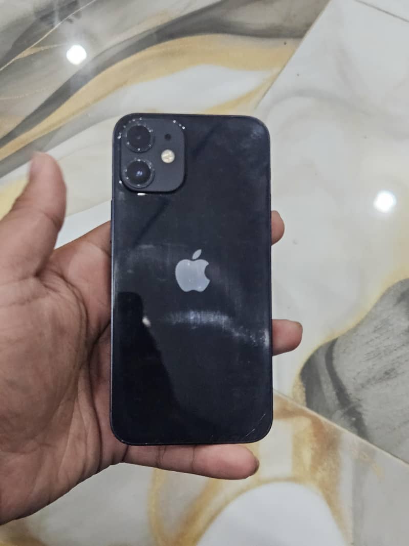 Apple iPhone 12 mini 0