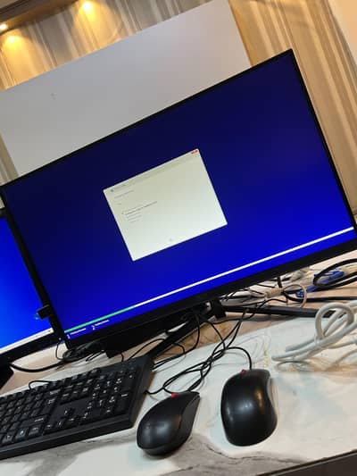core I 7 8th Gen 16 GB ram 256 SSD all in one pcs