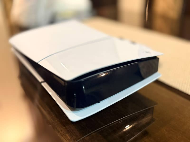 PS5 Slim Disk 1