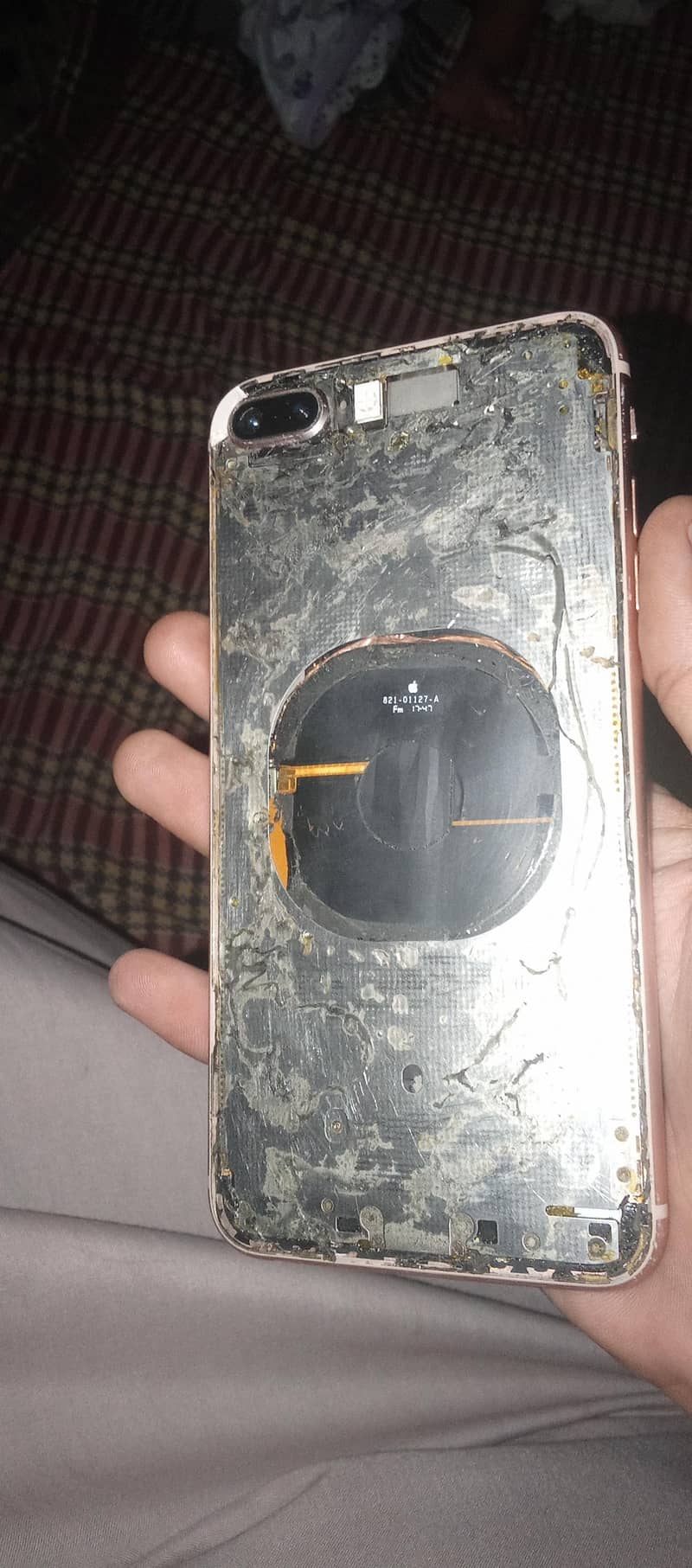 Apple iPhone 8 Plus 0