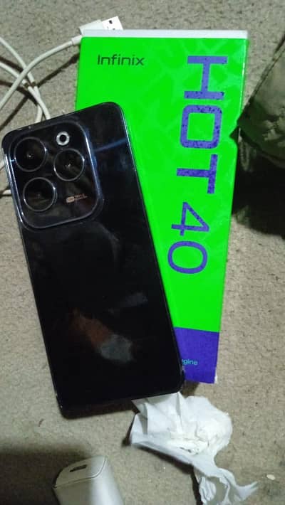 Infinix hot 40 8/128 condition 10/10 with box charger 2month yous