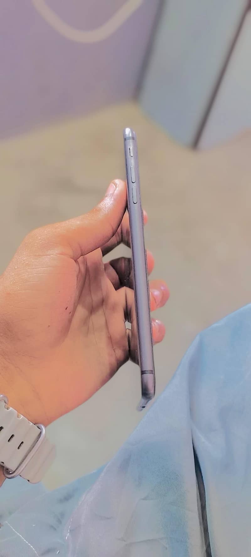 Apple iPhone 8 Plus 2
