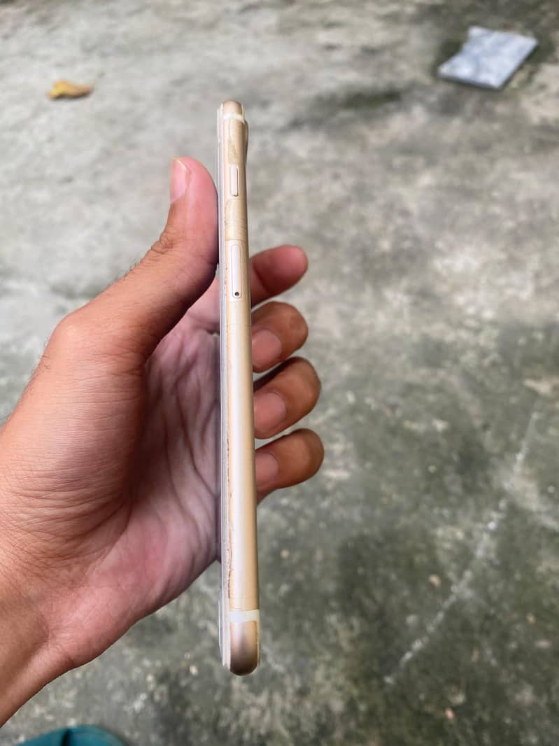 Apple iPhone 7 Plus 3