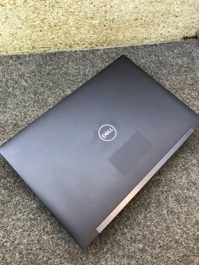 Dell Latitude 7390 Touch - Core i5 8th Gen / 8GB RAM / 256GB NVMe SSD