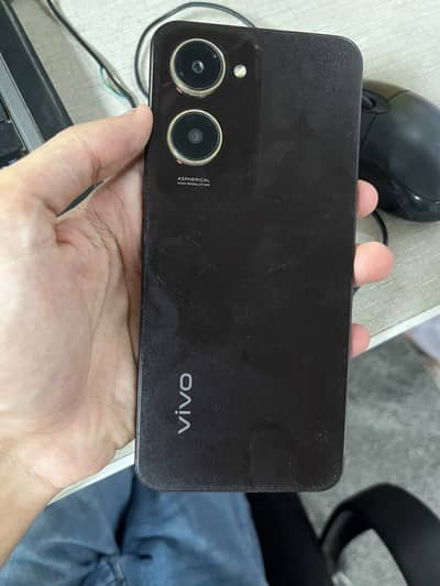 Vivo Y18