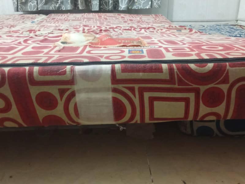 2 single mattress 3