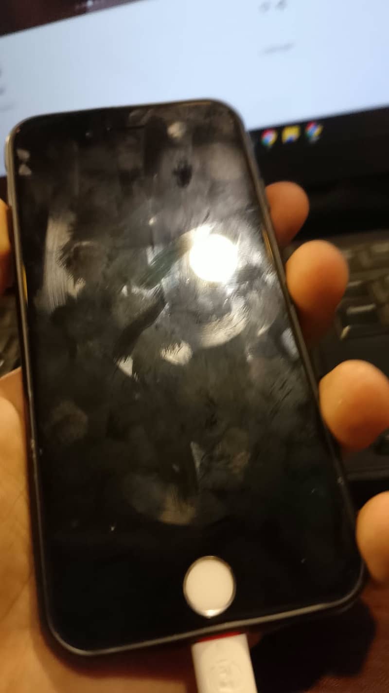 Apple iPhone 6S 1
