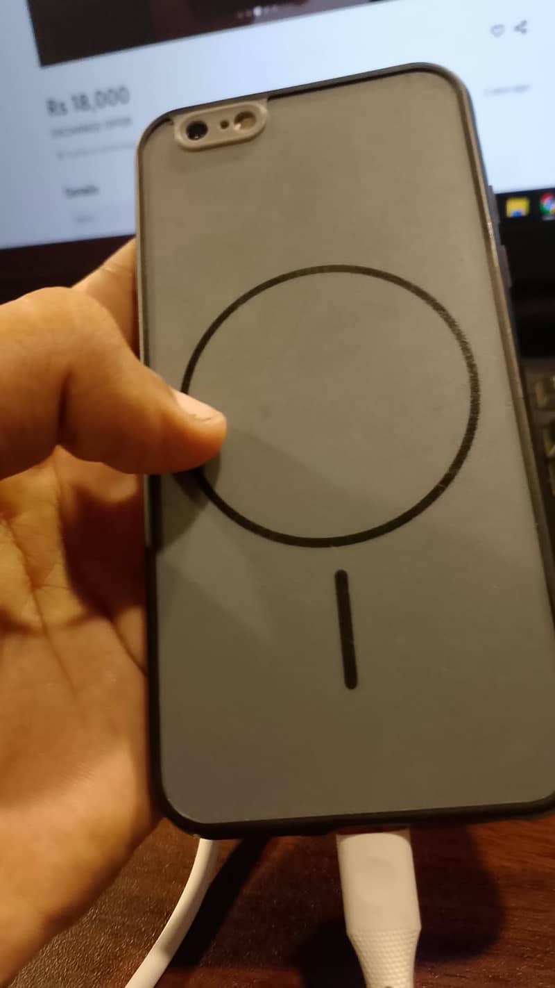 Apple iPhone 6S 4