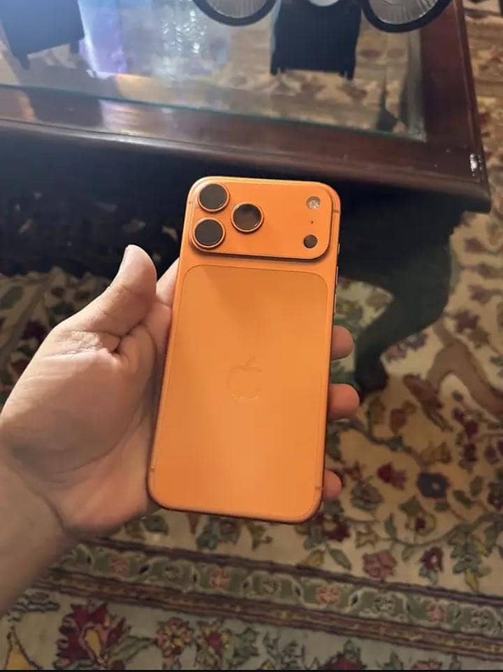 Apple iPhone 17 Pro Max 0