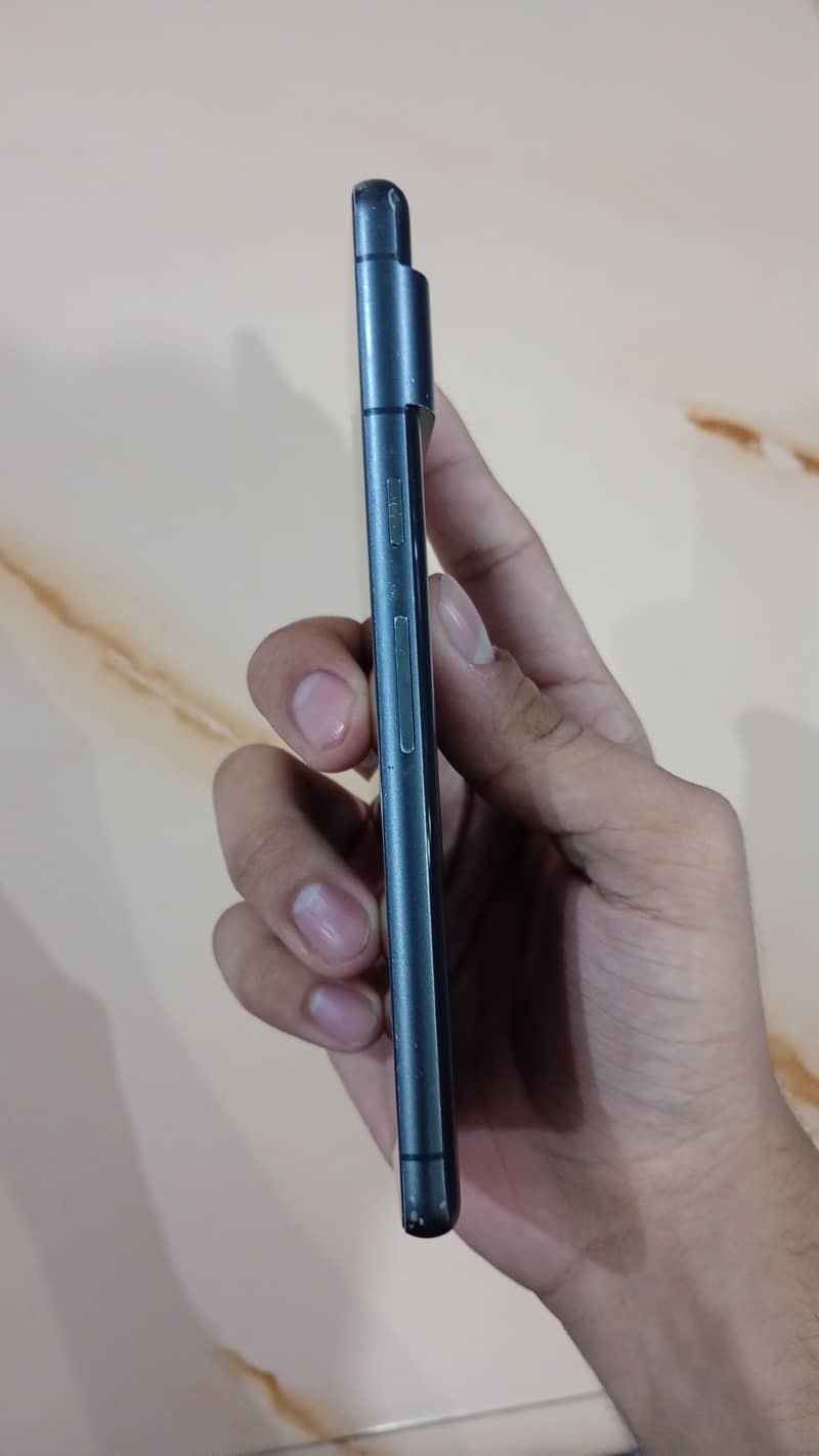Google Pixel 7 4