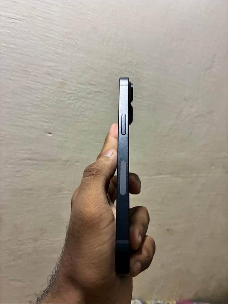 Apple iPhone 14 4
