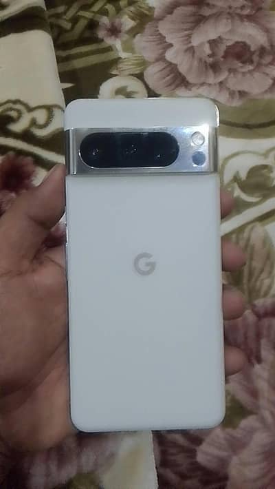 Google Pixel 8 Pro