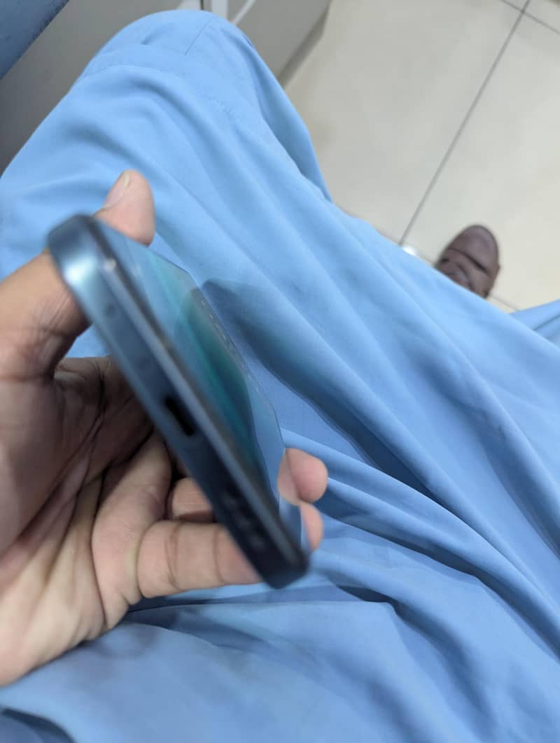 OPPO A6 4