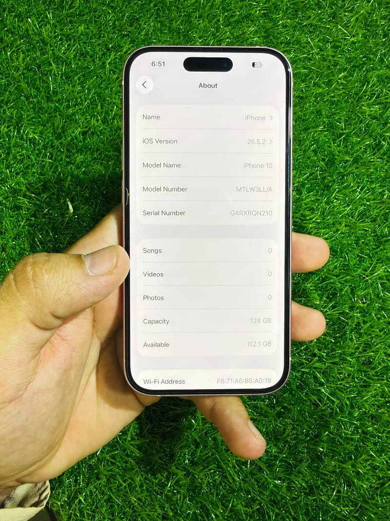 Apple iPhone 15 5