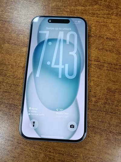 Apple iPhone 15 Factory Unlock BH 98% Like New 10/10
