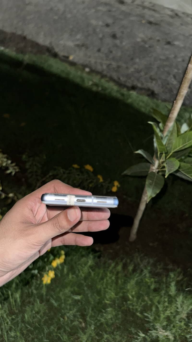 Google Pixel 7a 3